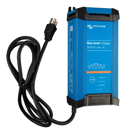 Victron Blue Smart IP22 24/16 (3 έξοδούς)